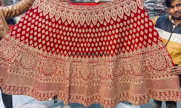 Vasudev Kapde Wale