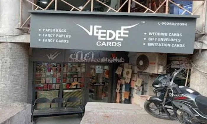 Veedee Cards & Papers