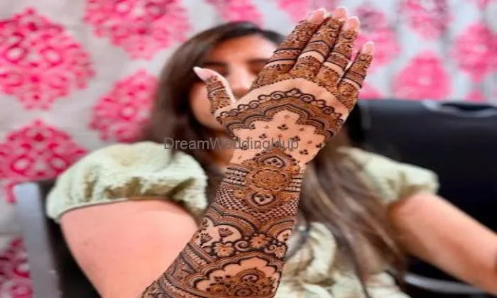 Vijay Bridal Mehandi Art