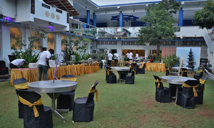 Vrm Gardens