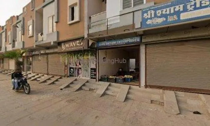 Waves Salon And Makeup Studio