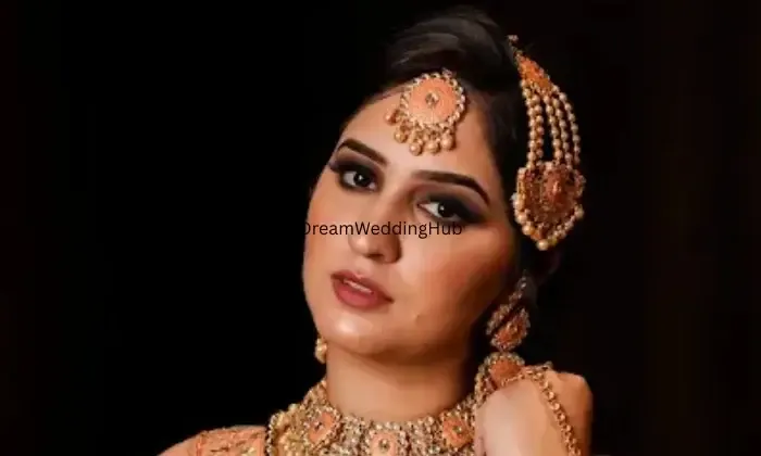 Womens Haven Makeup Salon
