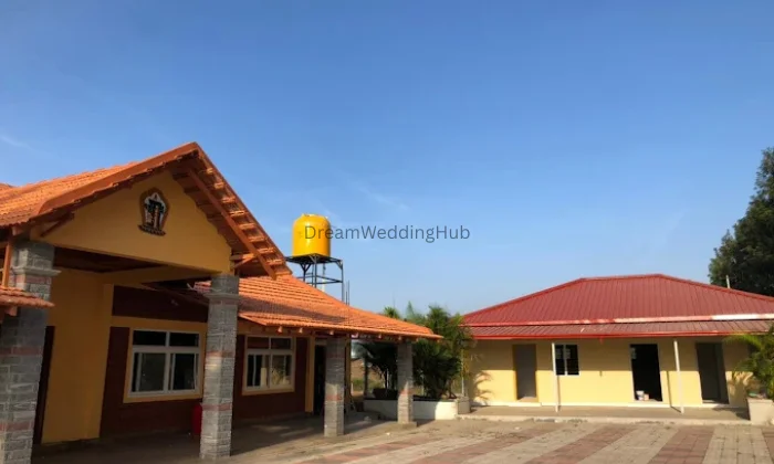 Yakar Farmhouse