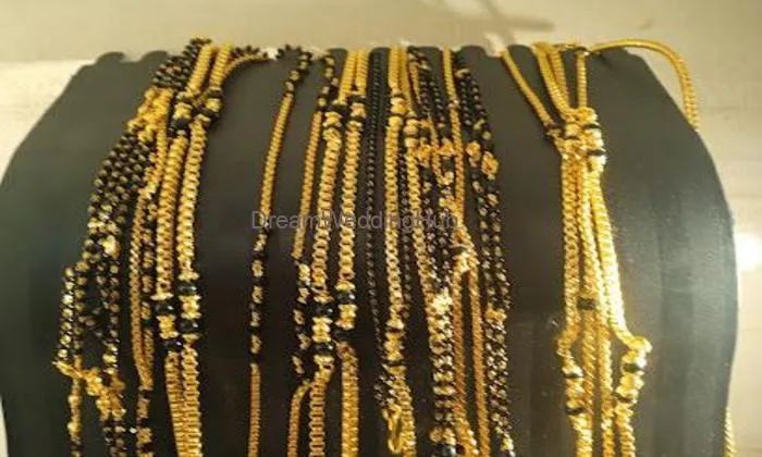 Yashicas Jewellery