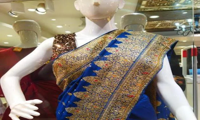 Y.g Lakhani Showroom