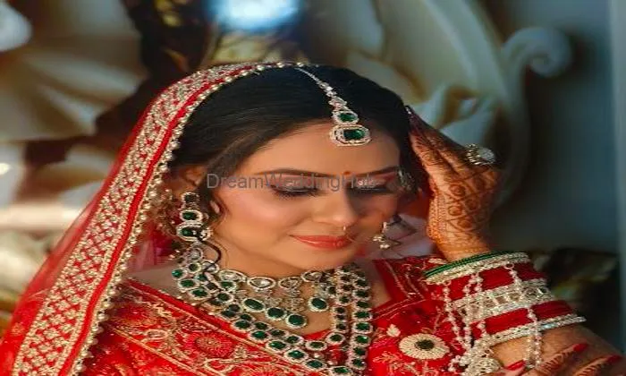 Yours Beauty Parlour