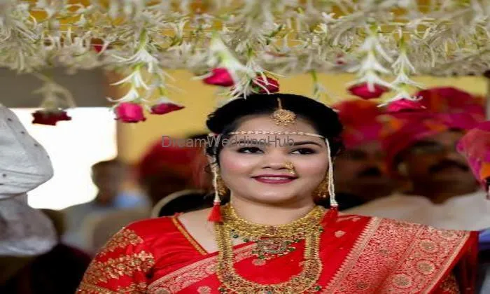 Yugandhara Makeup & Hair Style Academy
