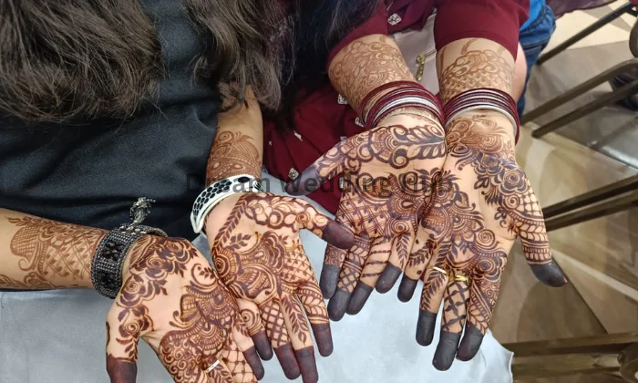 Zara Mehndi Cone