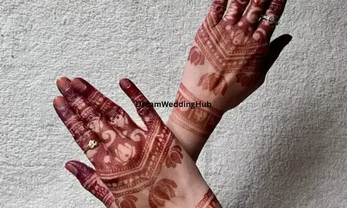 Zmnasreenmehendi  Artist