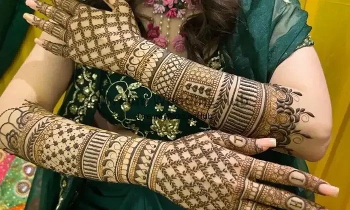 Zoha Mehndi Artist