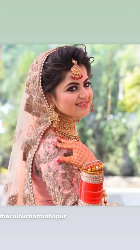 Bridal Makeup Artist portfolio by THE COLOUR BAR SALON in Hoshiarpur - Photo 6
