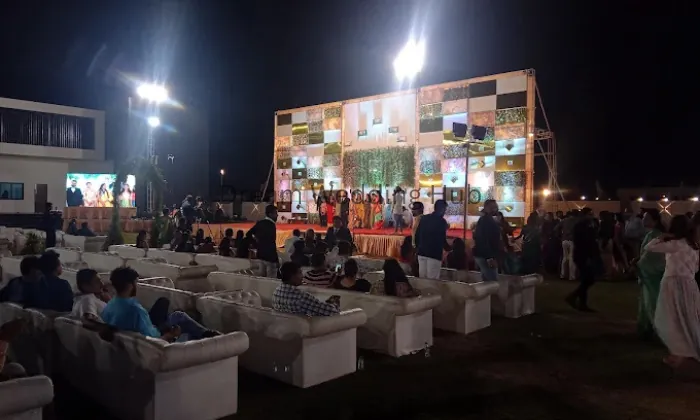 Wedding Venue portfolio by Shubh Mangal Party Lawns & Banquets in Rajkot - Photo 1 Wedding Venue portfolio by Shubh Mangal Party Lawns & Banquets in Rajkot - Photo 1