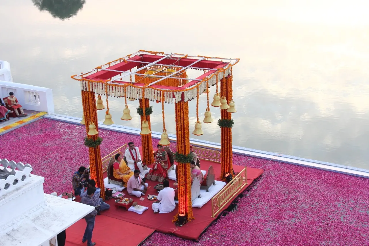 Wedding Venue portfolio by juSTa Lake Nahargarh Palace in Chittorgarh - Photo 4