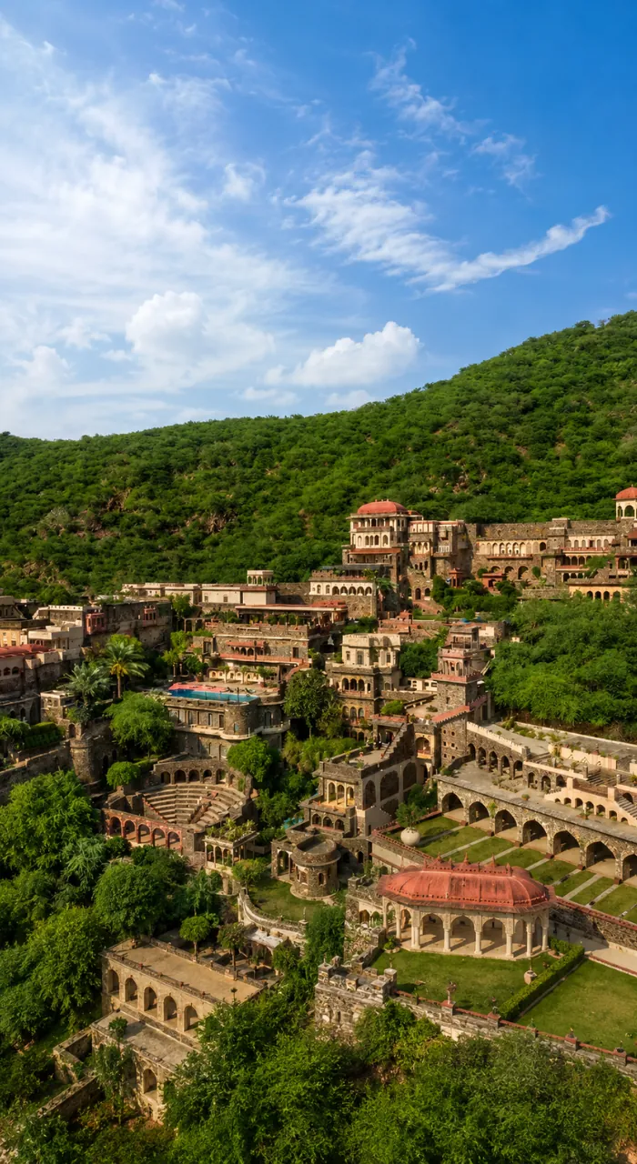 Neemrana Fort Images